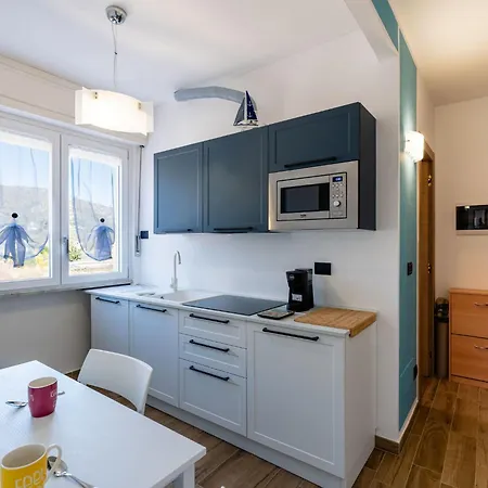 Tra Le Onde By Interhome Ceriale