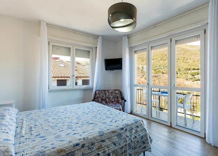 Tra Le Onde By Interhome Ceriale